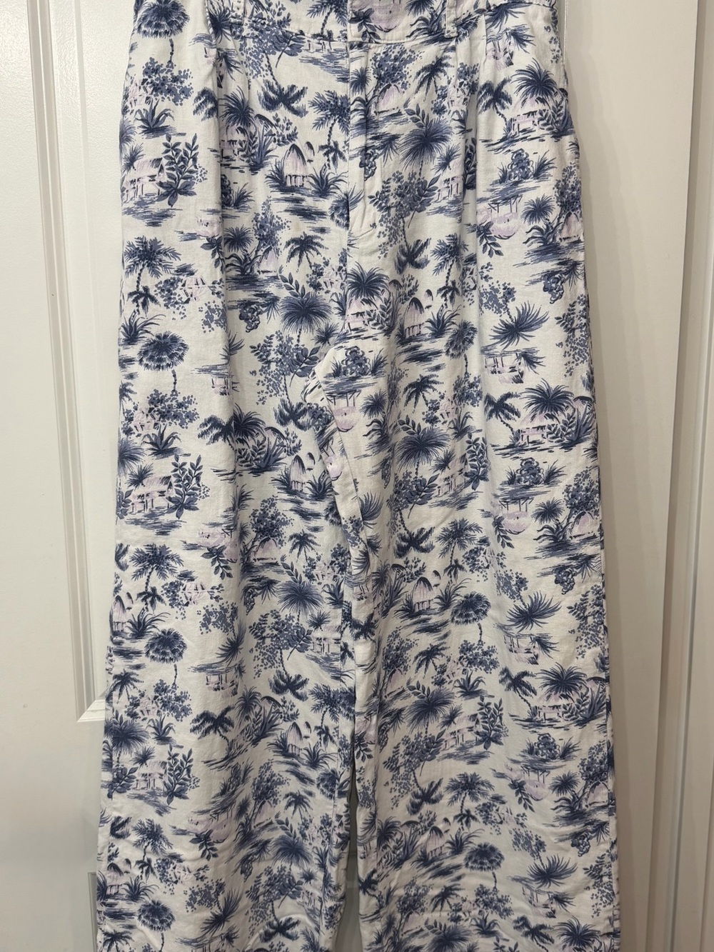 Abercrombie & Fitch Linen Blend Pants with Blue Tropical Print